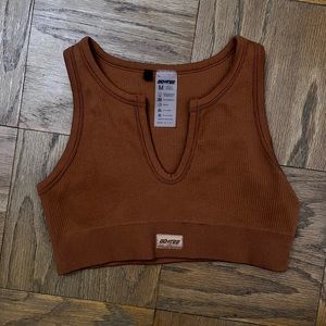 Bo and tee top size M